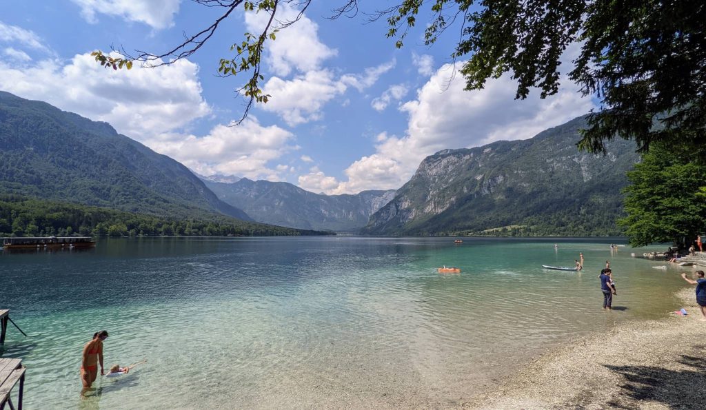 Het meer van Bohinj