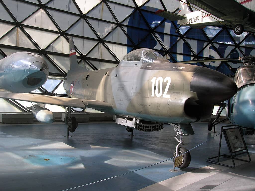 Avion de chasse au musée de Pivka